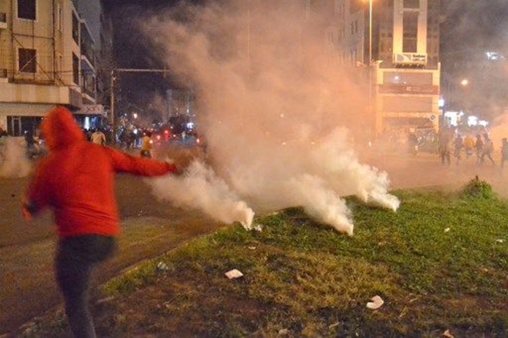 Lübnan'da protestolar şiddetleniyor: 226 yaralı - 11