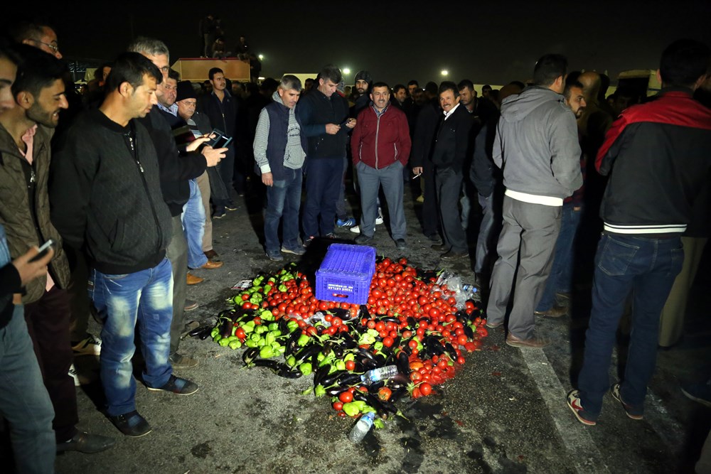 Antalya Toptancı Hali�nde üretici protestosu NTV