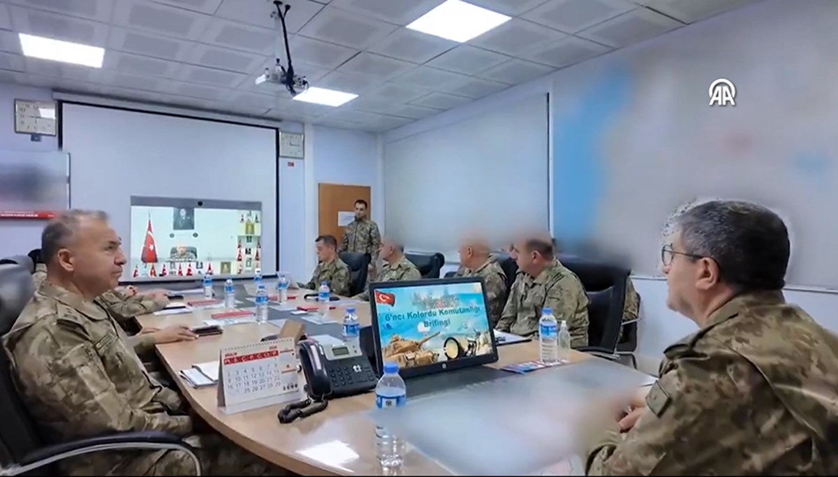 Kara Kuvvetleri Komutanı Bayraktaroğlu’ndan sınırda inceleme Kara Kuvvetleri Komutanı Bayraktaroğlu’ndan sınırda inceleme