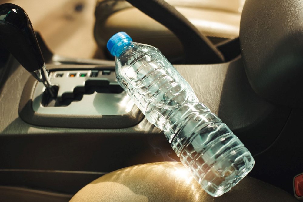 Araçta bıraktığınız plastik şişelere dikkat: Vücudu yavaş yavaş zehirliyor - 6