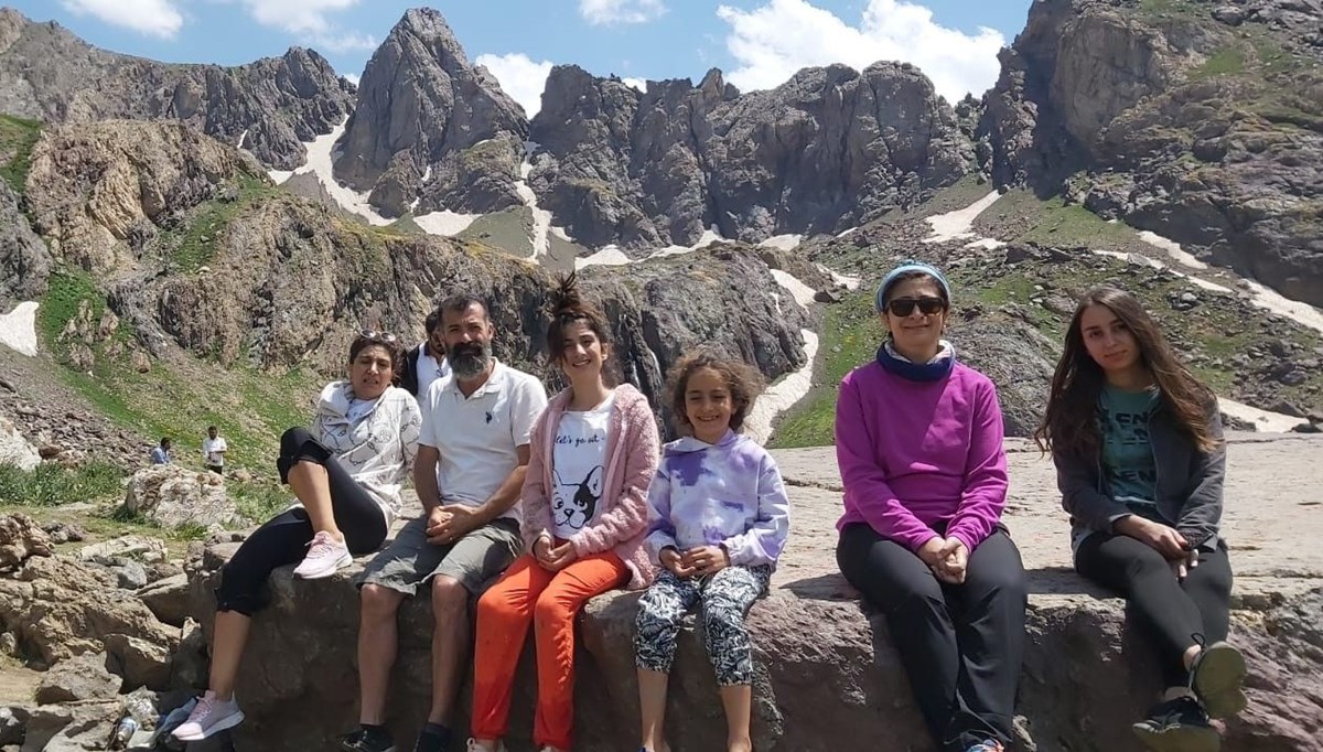 Sat Buzulları'nı görmek için Tekirdağ'dan Hakkari'ye 2 bin kilometre yol katettiler