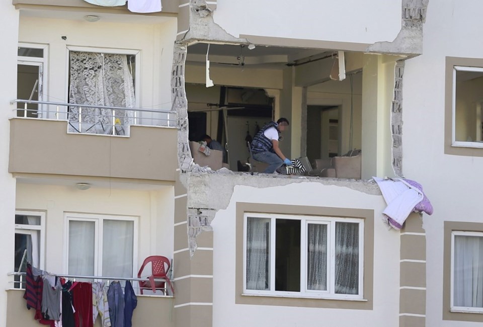 Gaziantep'te canlı bomba kendini patlattı: 3 polis şehit - 2