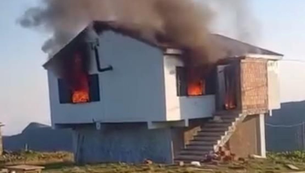 Trabzon’da yayla evinde yangın faciası: 3 kişi can verdi, kundaklama şüphesi var Trabzon’da yayla evinde yangın faciası: 3 kişi can verdi, kundaklama şüphesi var