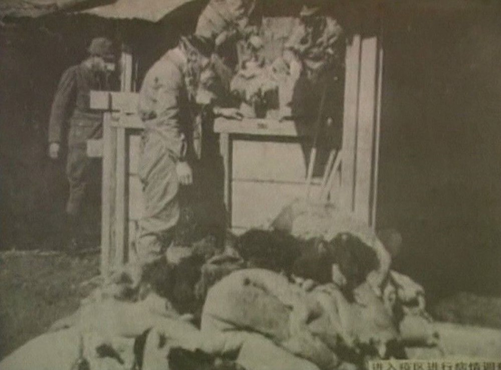 70 yıl sonra gelen itiraf: Esirleri canlı canlı parçalara ayırdılar, veba bulaştırdılar - 8
