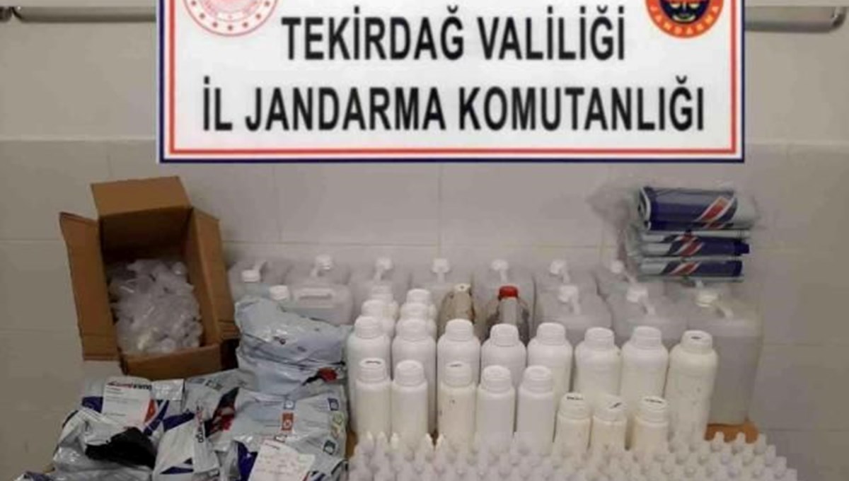 Tekirdağ'da 111 litre sahte içki ele geçirildi Tekirdağ'da 111 litre sahte içki ele geçirildi