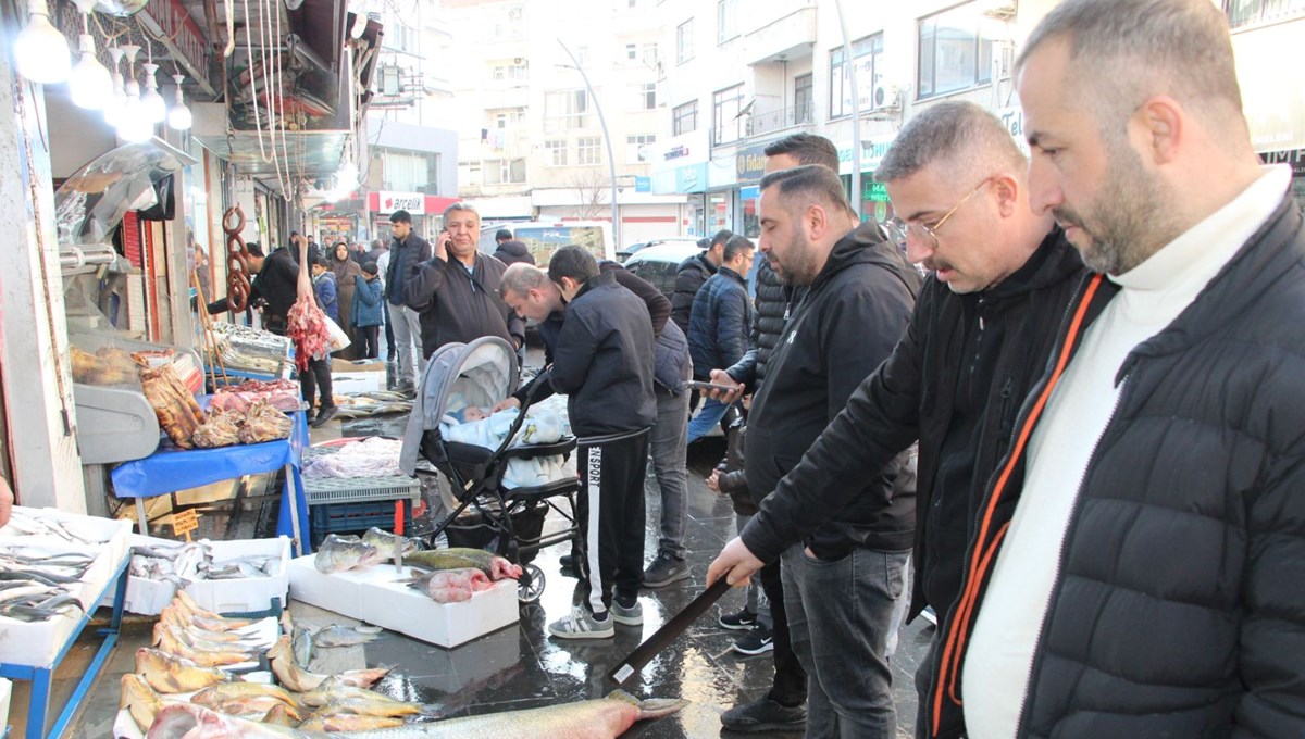 1 metre 65 santim uzunluğunda, tam 120 kilo: Kilosunu 350 liradan satıyorlar