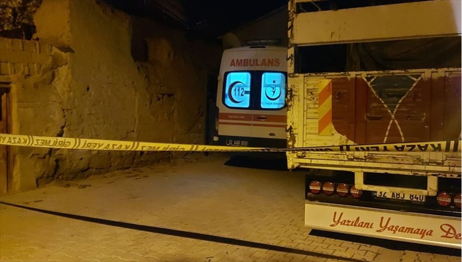 Isparta'da gıda zehirlenmesi: 2 kişi hayatını kaybetti