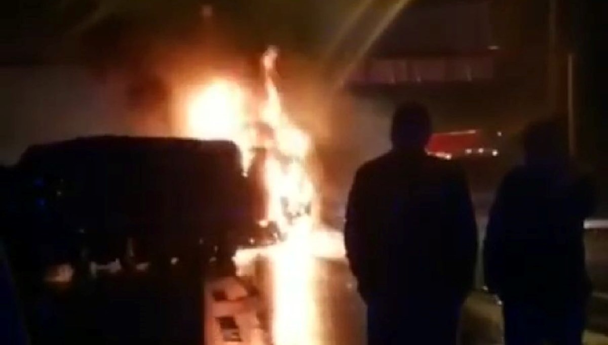 Mersin'de zincirleme kaza: TIR şoförü yanarak can verdi