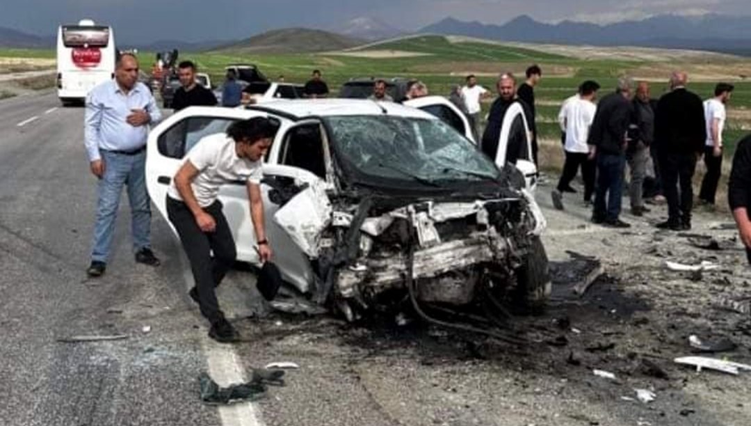 Kahramanmaraş'ta trafik kazası: 2 ölü, 4 yaralı