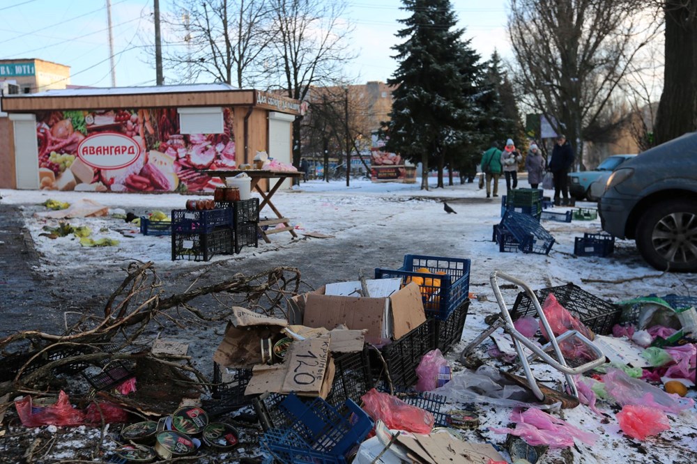 Donetsk'te pazarda patlama: 27 kişi öldü - 6