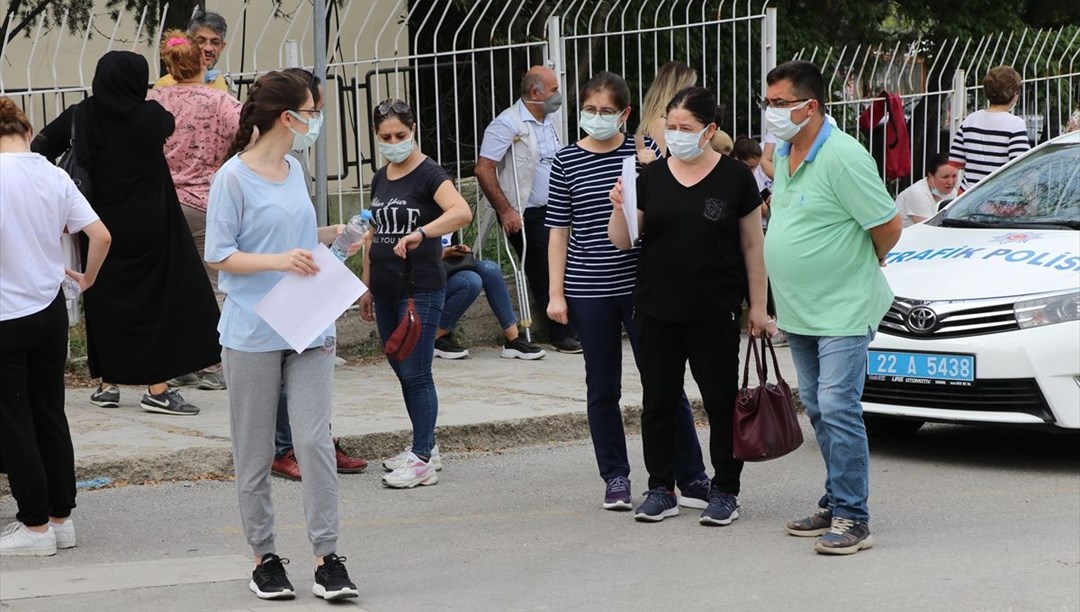 YKS maratonu Temel Yeterlilik Testi ile başladı - Vimarsana News
