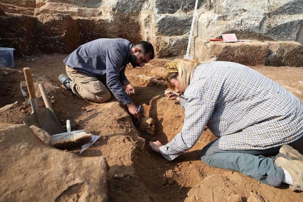 Diyarbakır'da arkeolojik kazıda 54 çocuğa ait mezarlık bulundu - 5