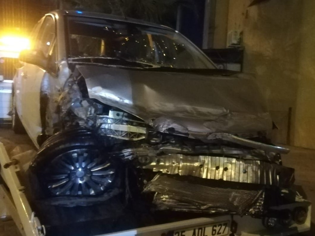 Izmir De Trafik Kazasi 5 Yarali Ntv