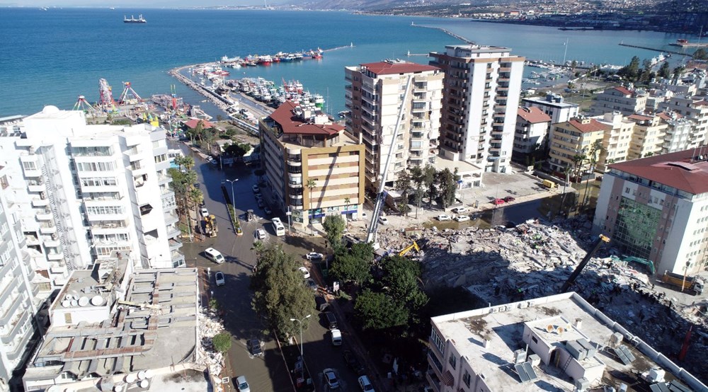 Deniz seviyesinin yükseldiği İskenderun'da binalar boşaltıldı - 7