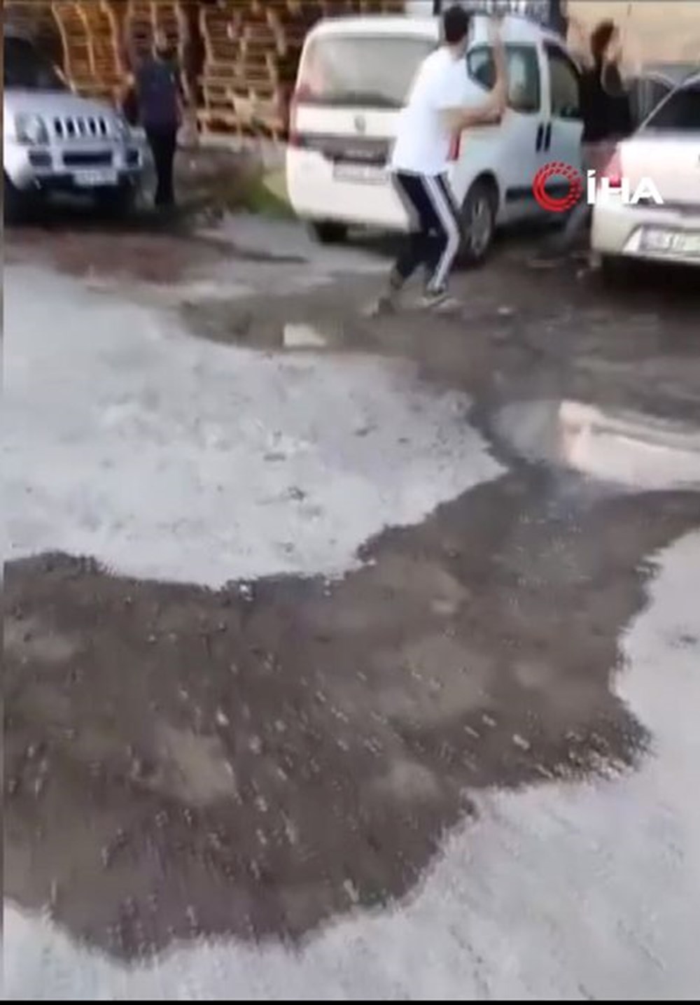 Su kavgası cinayetle bitti: 6 kişi sopalarla
döverek öldürdü - 3