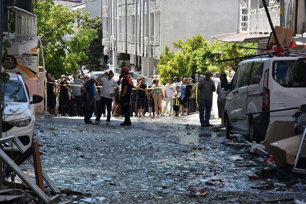 SON DAKİKA HABERİ | İzmir Torbalı'da bir binada doğalgaz patlaması: 4 ölü, 20 yaralı - 3