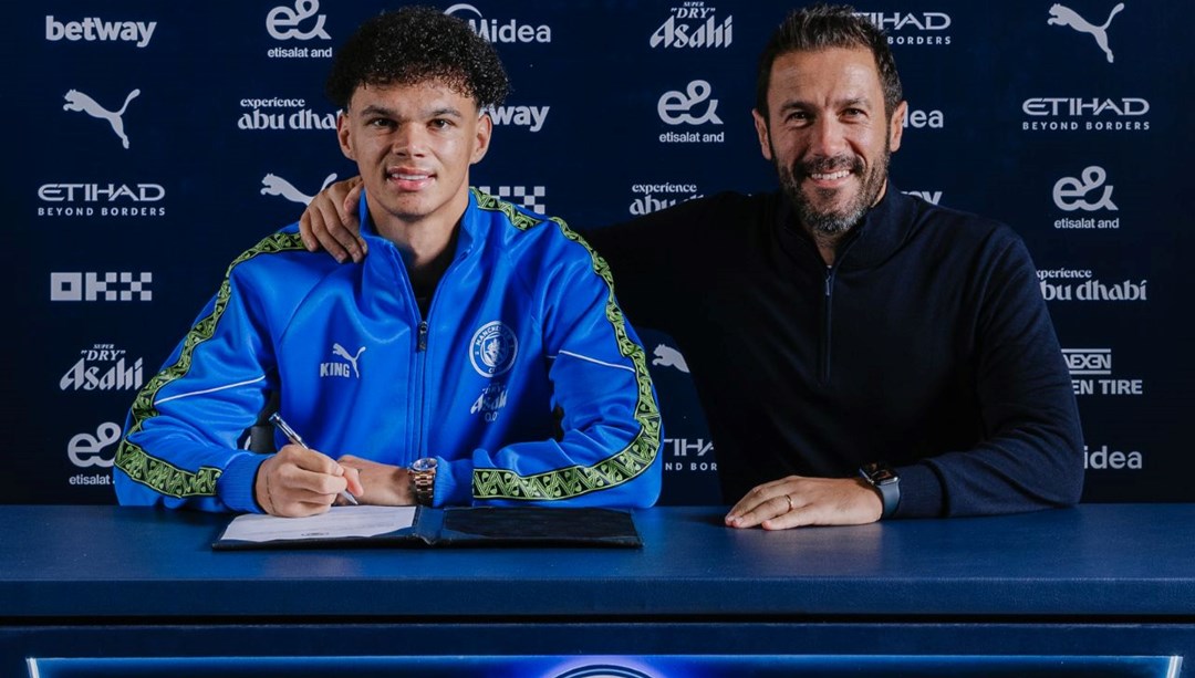 20 yaşında Manchester City'ye 5 yıllık imza
