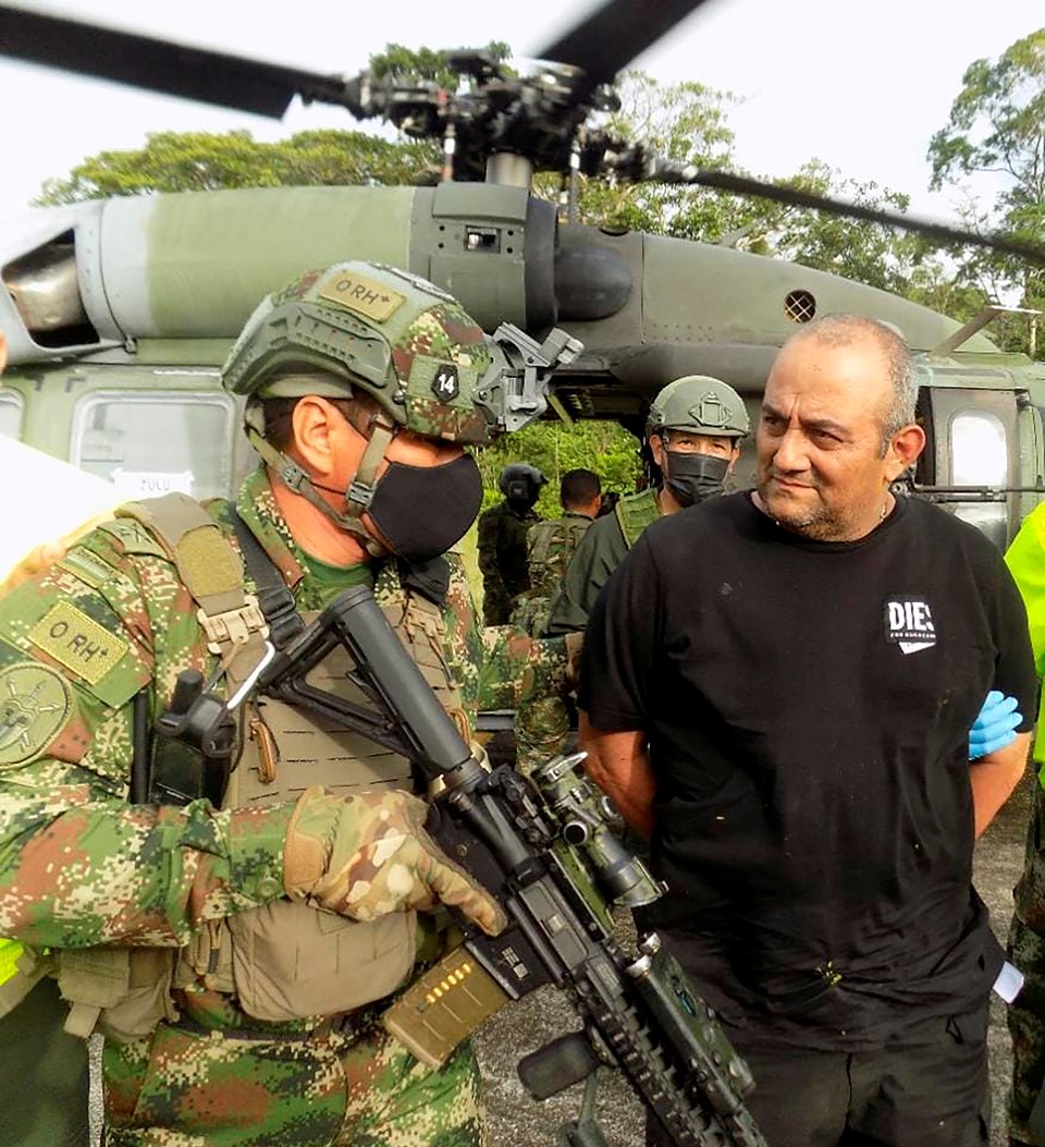 Kolombiya'nın en çok aranan uyuşturucu kaçakçısı "Otoniel" lakaplı örgüt elebaşı yakalandı - 1