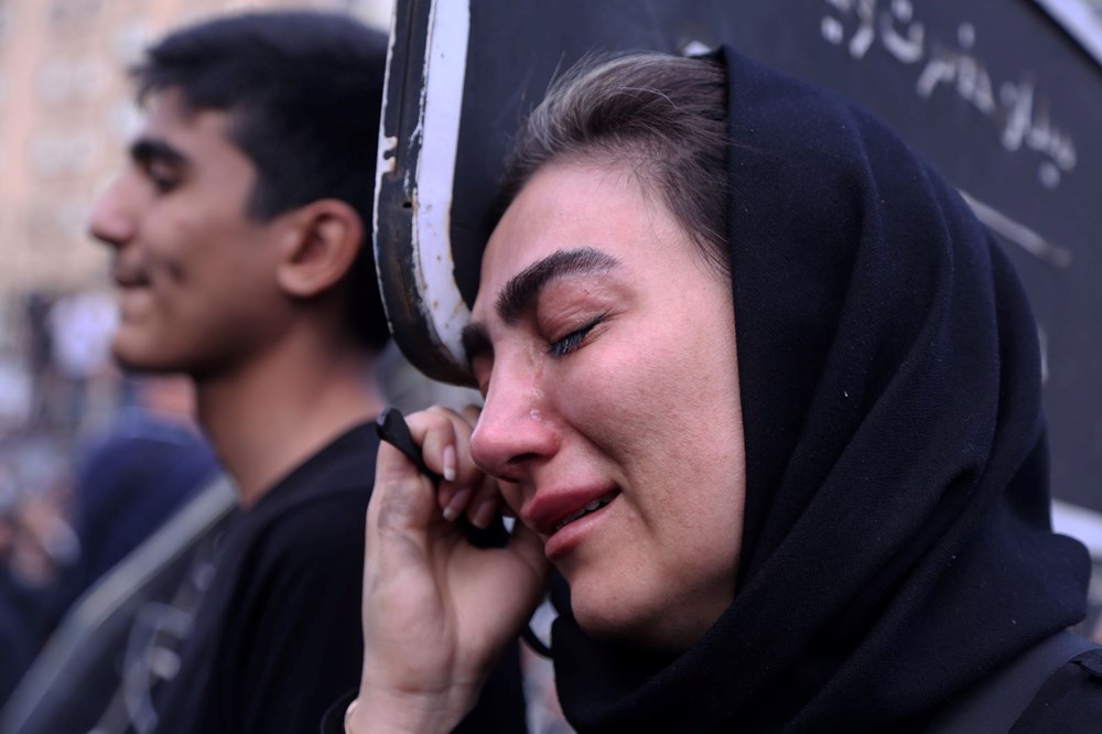 İran Reisi'nin yasını tutuyor - 9