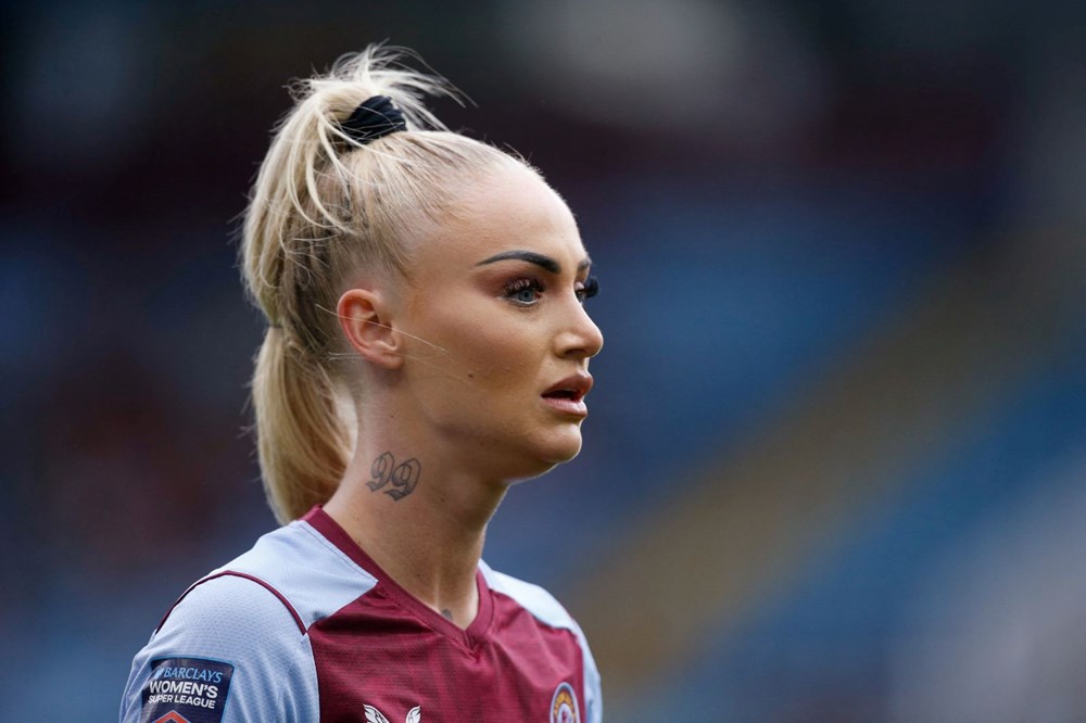 Yıldız futbolcu Alisha Lehmann’dan itiraf: Bir gece için 110 bin dolarlık teklif aldım - 7