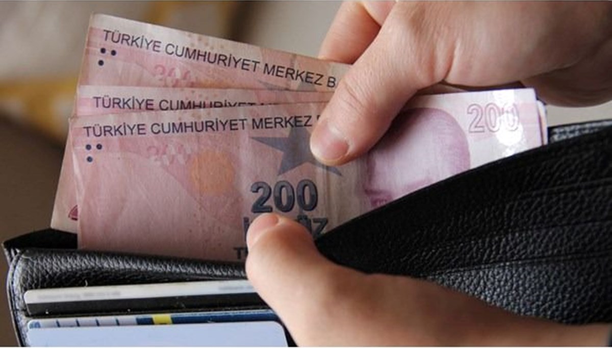 İşçiler meydanlara iniyor İşçiler meydanlara iniyor
