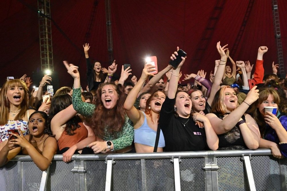 İngiltere'de aylar sonra ilk müzik festivali - 1