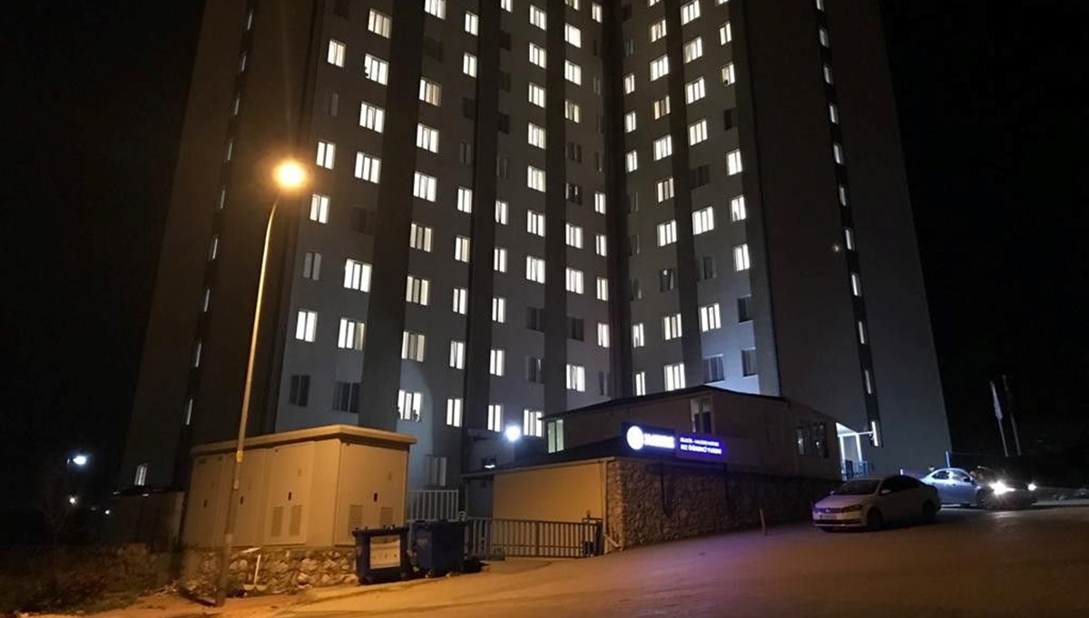 Yurtta fenalaşan 19 yaşındaki üniversite öğrencisi hayatını kaybetti