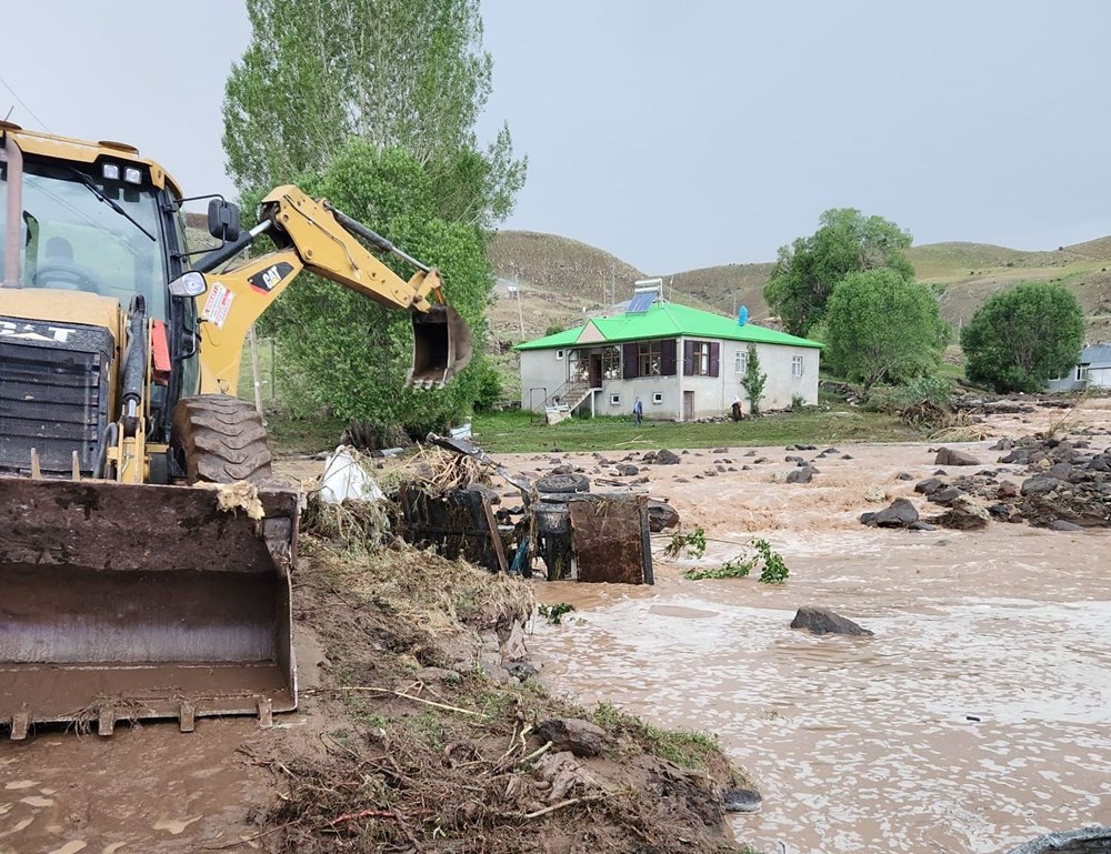 Karadeniz'i sel vurdu | Meteoroloji'den 17 il için uyarı üzerine uyarı: Sel, dolu ve heyelana dikkat! - 13