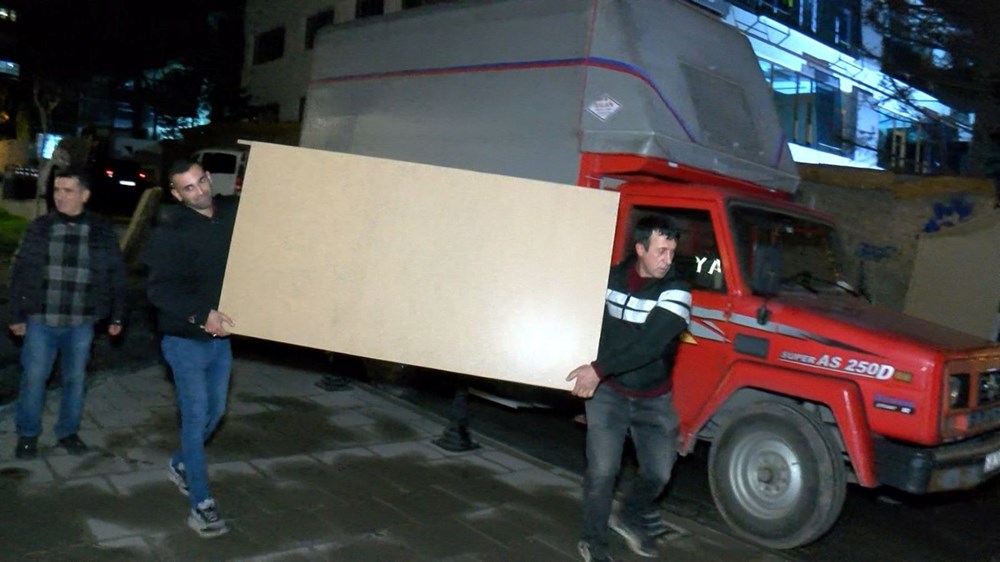 Ece Ronay'ın güzellik merkezine haciz - 6