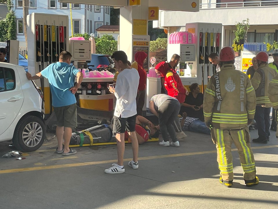 Sarıyer'de kontrolden çıkan araç akaryakıt istasyonuna daldı: 3 yaralı - 1