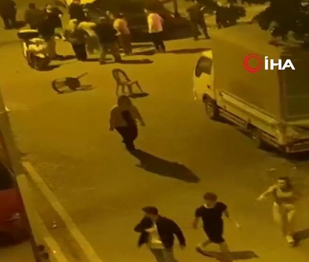 Esenyurt’ta “halay başı” kavgası | Sokakta birbirlerine girdiler - 5