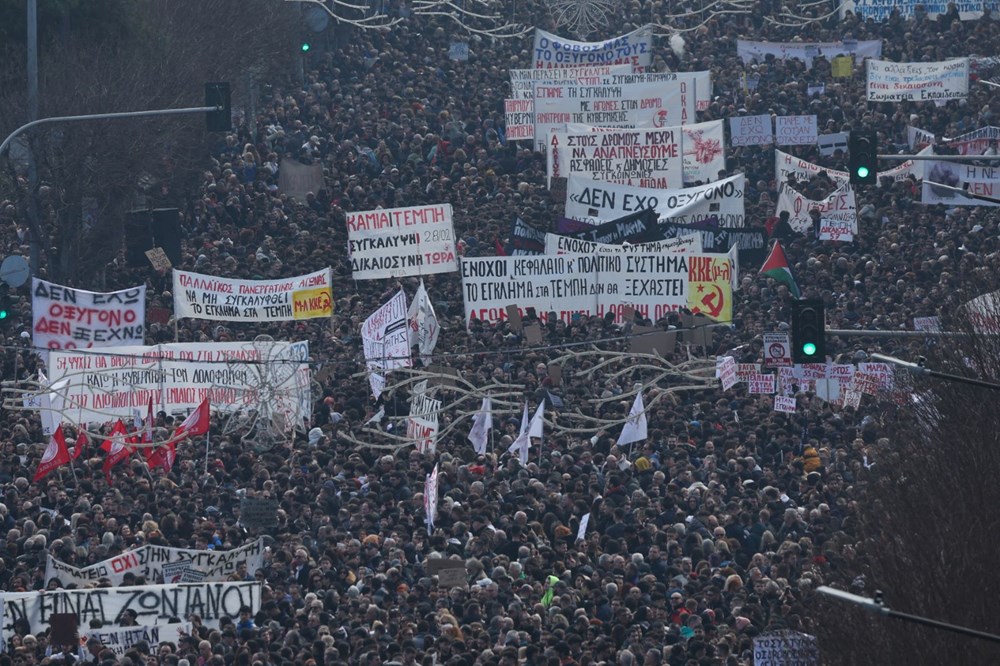 Yunanistan’da hayat durdu: Binlerce kişi hükümeti protesto ediyor - 2