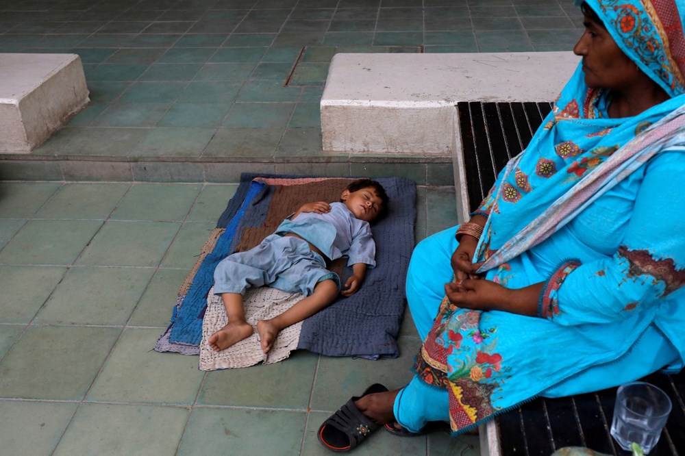 Dünyanın en sıcak şehri: Pakistan'daki Jacobabad’da termometreler 51 dereceyi gösterdi - 7