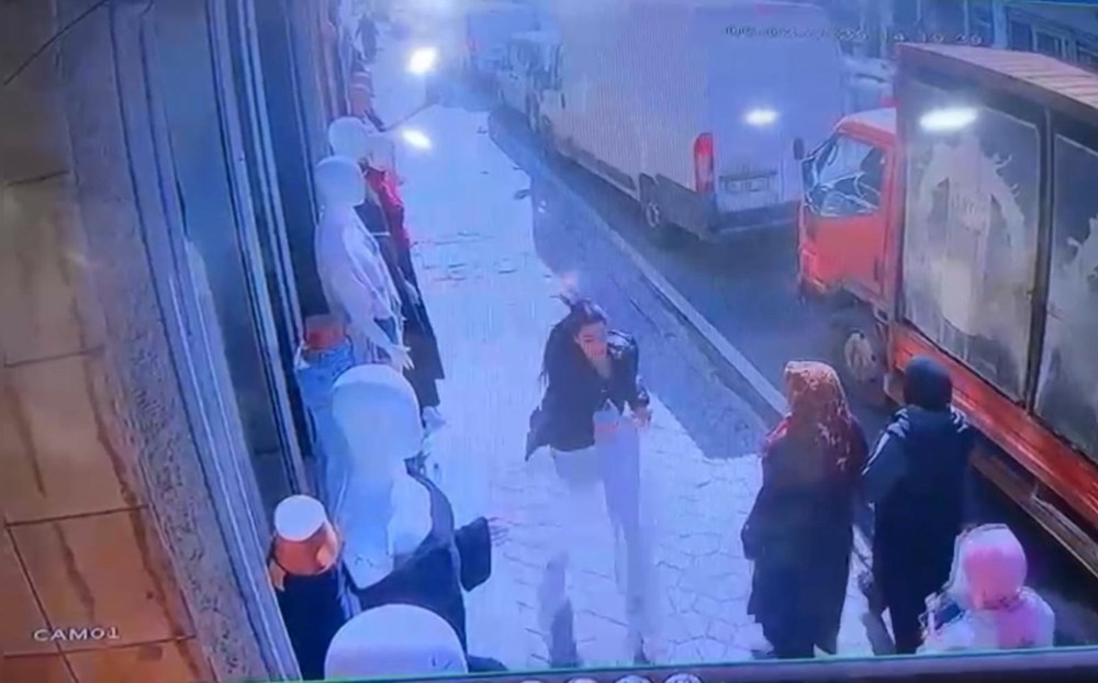 Aşk Uğruna İşlenen Suç: Sevgilisi İçin Taç Çalan Romeo 75 NapH9 Rf8U uPTOV6aos4A