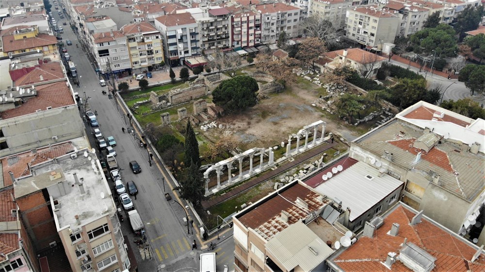 Akhisar'da antik şehirle modern şehir iç içe - 4