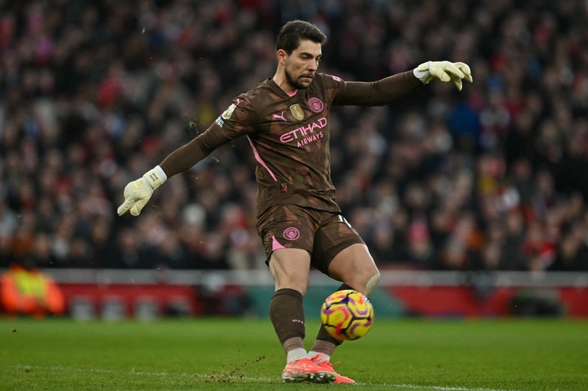 Stefan Ortega, Manchester City