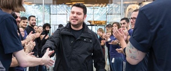 Türkiye satışı başlayan Apple Watch Series 4 ilk kullanıcılarıyla buluştu