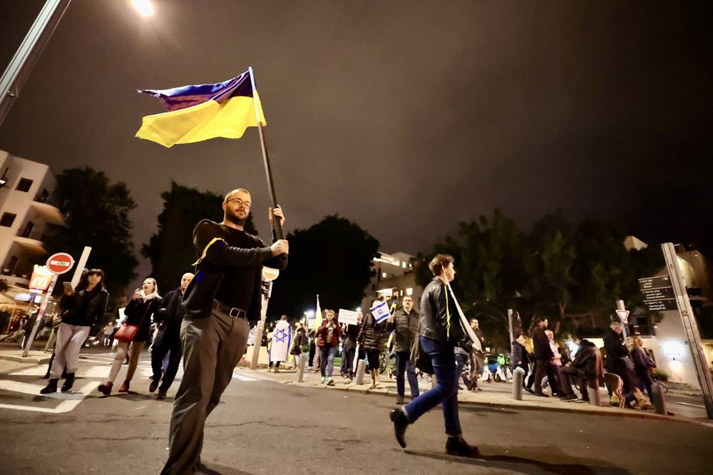 Dünyanın birçok yerinde Rusya protestoları var - 8