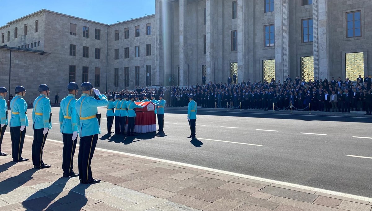 Ökkeş Şendiller için TBMM'de tören