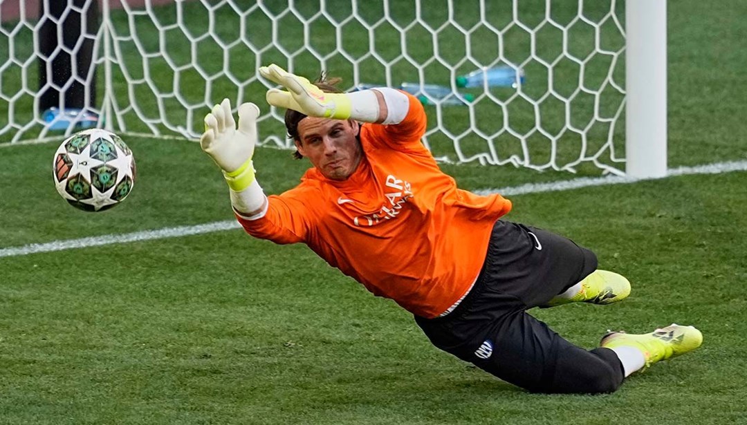"İbre Sommer'e döndü" (3 Ağustos 2025 spor manşetleri)