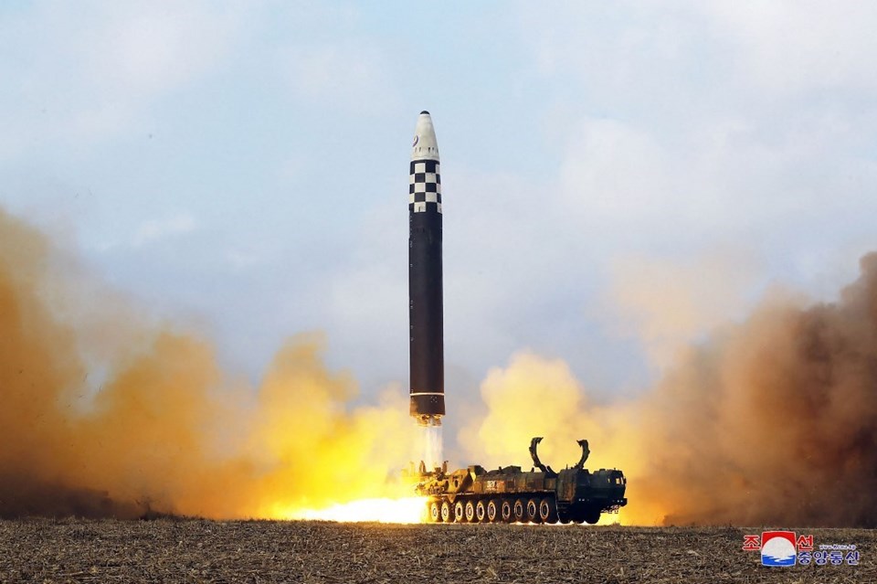 Kuzey Kore 2023'e balistik füze denemesiyle girdi - 1