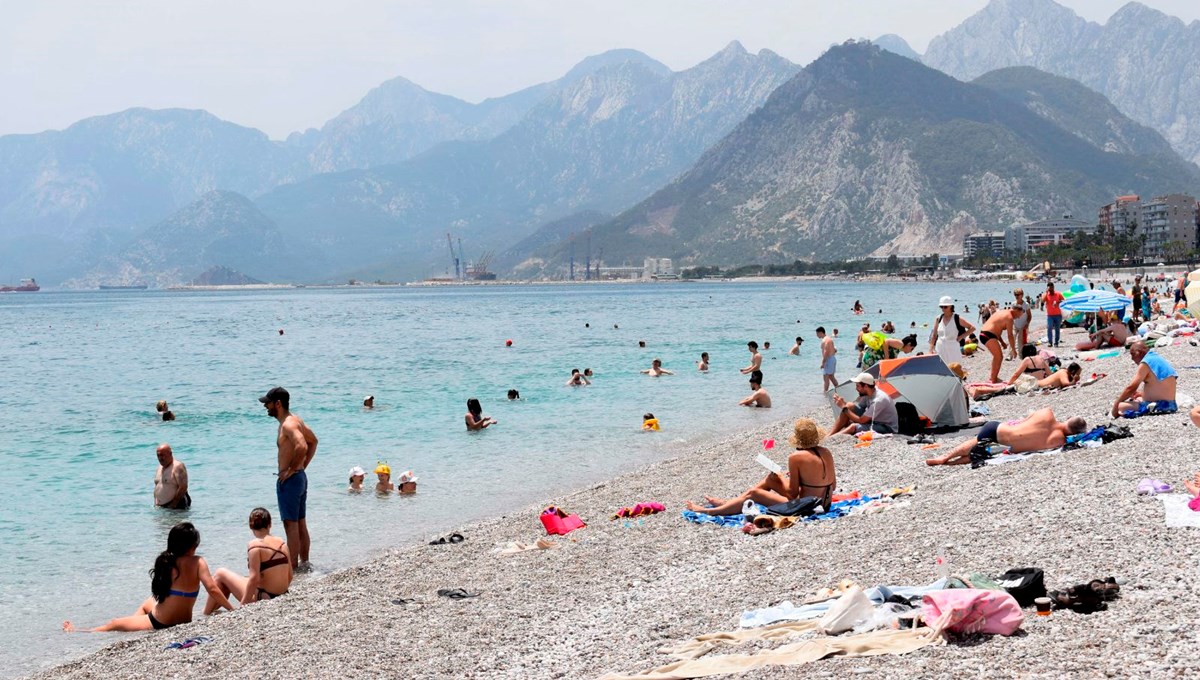 Antalya'da sıcak hava Antalya'da sıcak hava