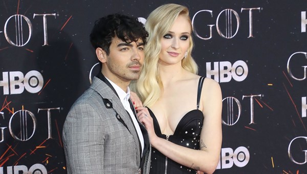 Sophie Turner: En sevdiğim görsel sanat parçası Joe Jonas