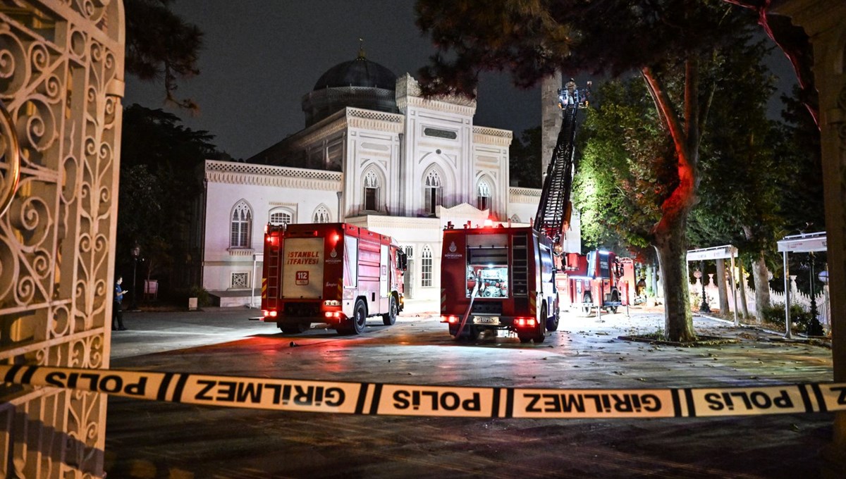 Beşiktaş Yıldız Hamidiye Camii'nde yangın