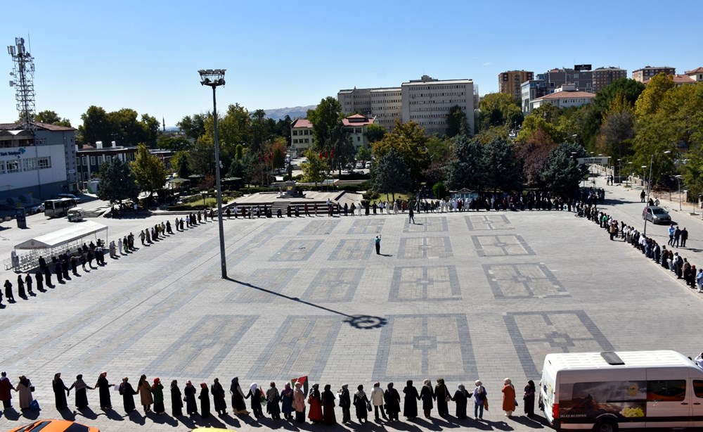 Kadınlardan Gazze'ye destek zinciri: İstanbul'da binlerce kişi toplandı - 7