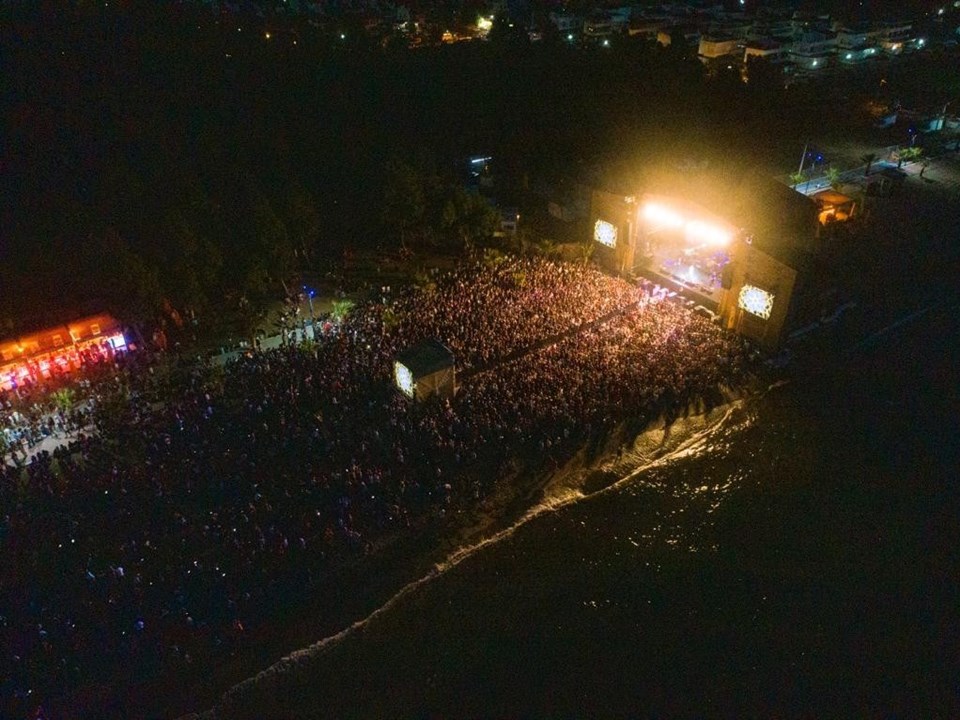 Kuşadası Gençlik Festivali sona erdi (70 konser 200 bin katılımcı) - 1