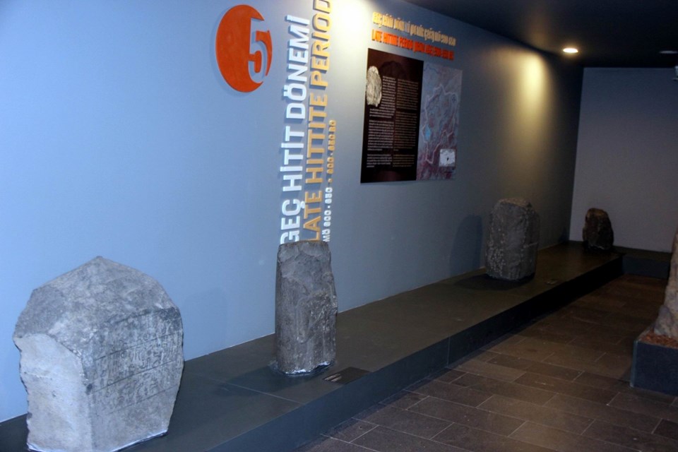 Erciyes Dağı'nın 2 bin 800 yıl önceki isminin yazıldığı yazıt Kayseri Müzesi'nde - 2