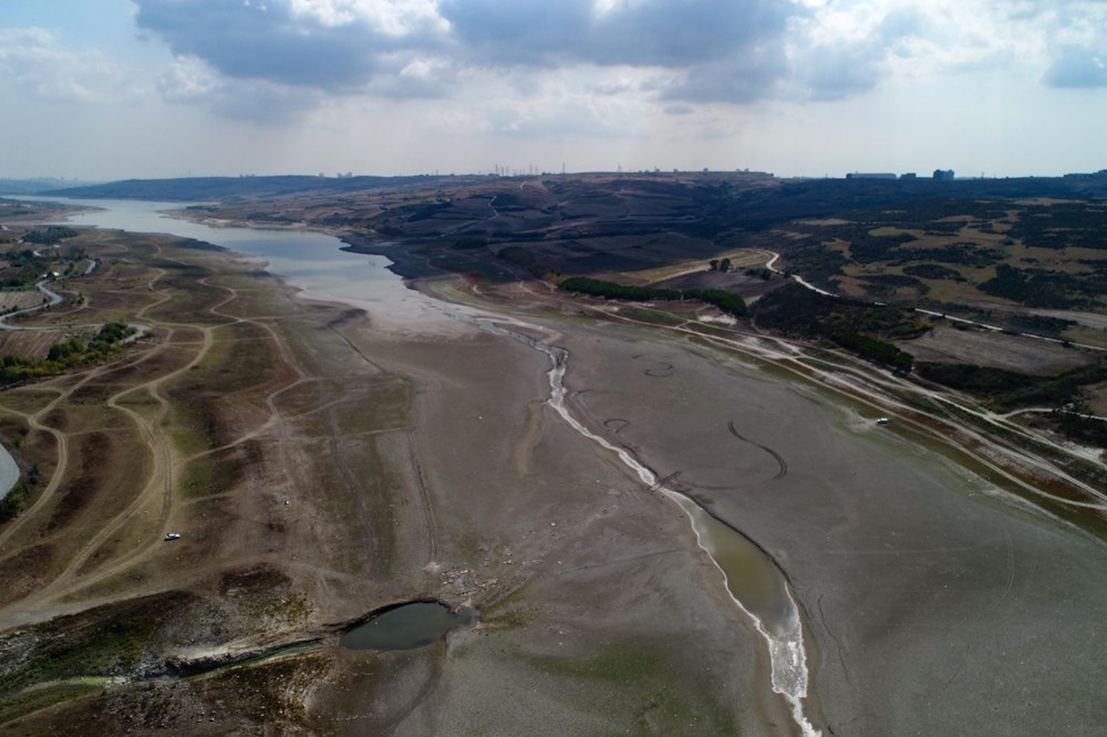 Suların çekildiği Sazlıdere Barajı'nda korkutan görüntü - 4