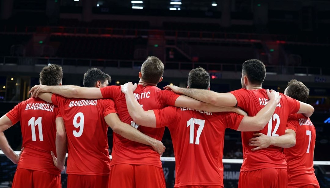Filenin Efeleri çeyrek final için sahada! Türkiye - Polonya voleybol maçı saat kaçta, hangi kanalda?