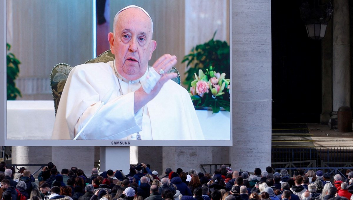 Papa Francis hastalığını açıkladı Papa Francis hastalığını açıkladı
